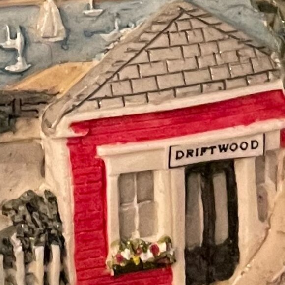 Vintage Hestia Ceramic Christmas Ornament - Picture 9 of 9